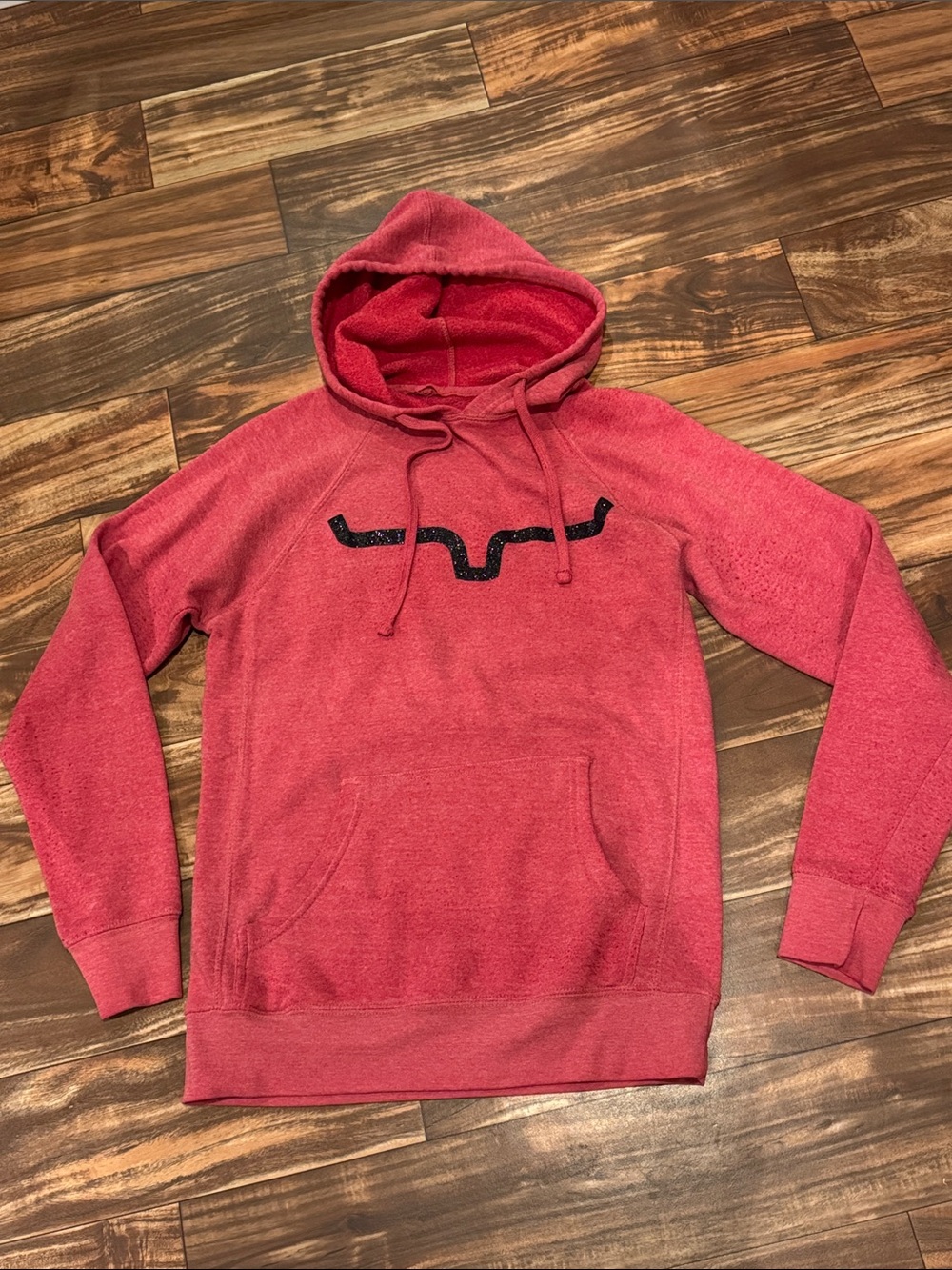 Women’s Heathered Red Pullover Hoodie with Front Pocket